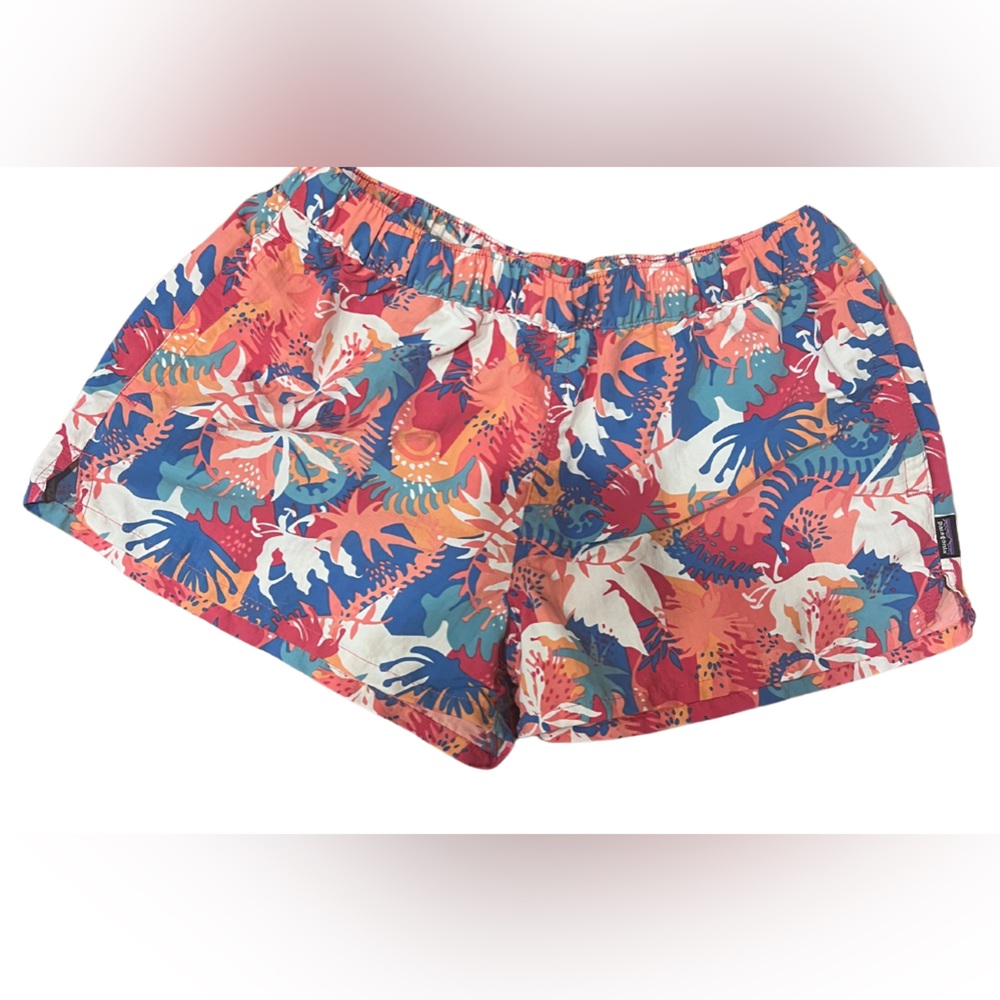 Patagonia baggies- size medium- 2 inch inseam